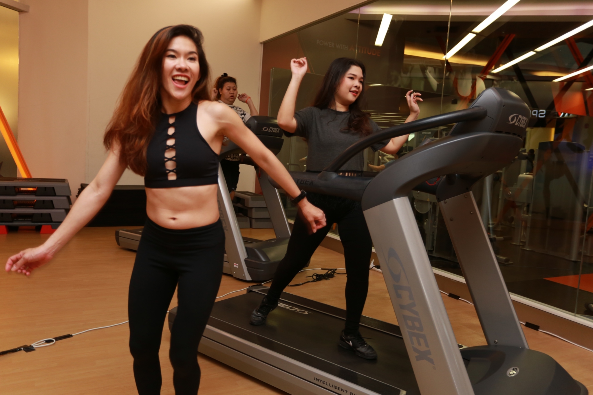 Treadmill Dance Special Class - WE Fitness สาขาเอสพลานาดรัชดา