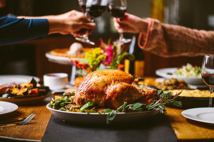 ct-thanksgiving-restaurants-open-dinner-take-out-chicago-2016